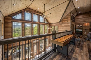 Luxury log cabin loft with pool table, cathedral ceiling, and Smoky Mountains views in Gatlinburg